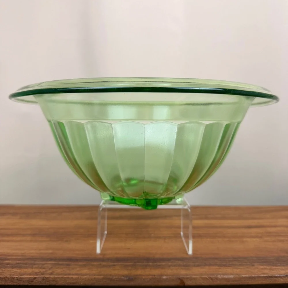 Hazel Atlas Green Uranium Glass Ribbed Footed Mixing Bowl Vtg Depression 9.5